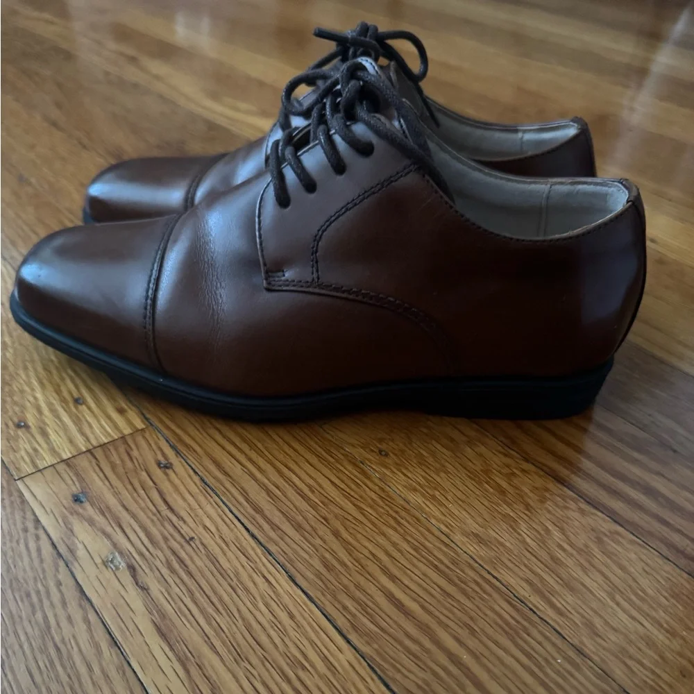Florsheim boy’s dress